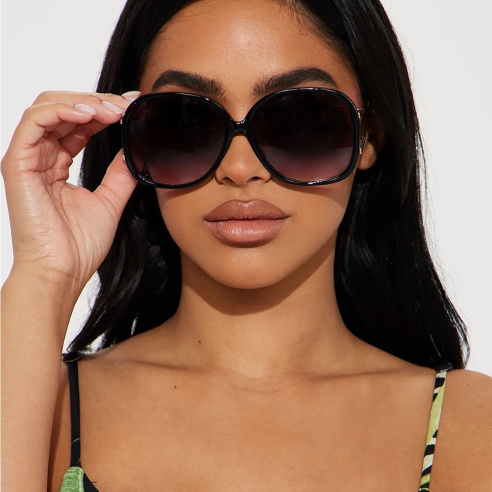 Modern Day Lux Sunglasses NEW